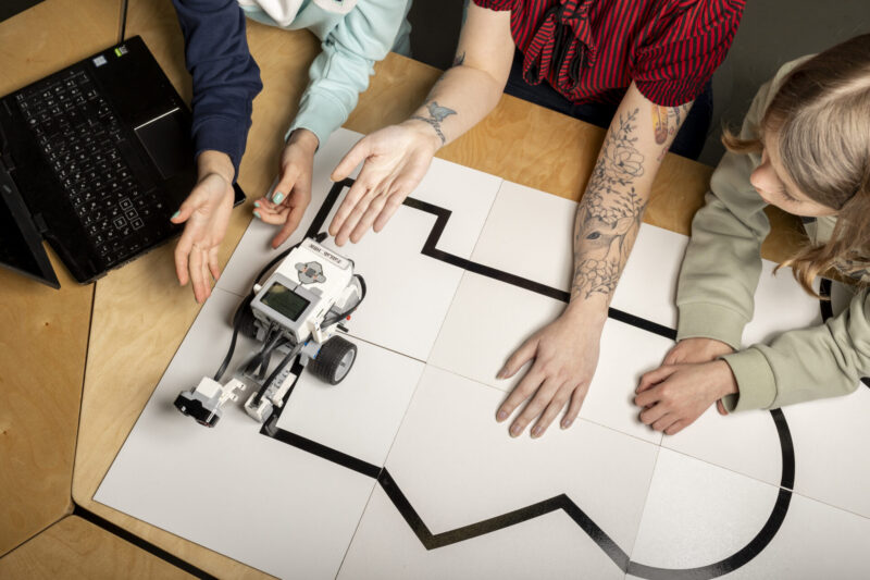 AG - Kreativ Tüfteln, Technik entdecken und programmieren
